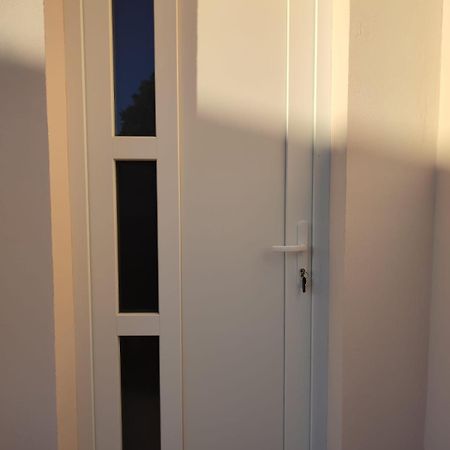 PUY Central Studio Apartment מראה חיצוני תמונה