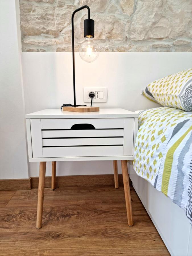 PUY Central Studio Apartment מראה חיצוני תמונה
