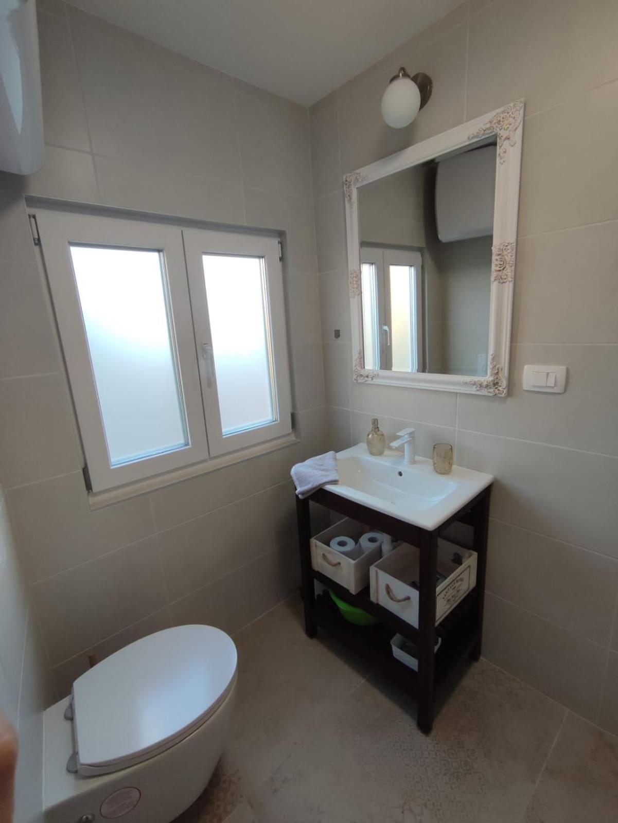 PUY Central Studio Apartment מראה חיצוני תמונה